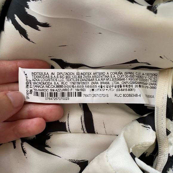 Zara Black and White floral Wide Leg Pant size Small - Picture 8 of 9